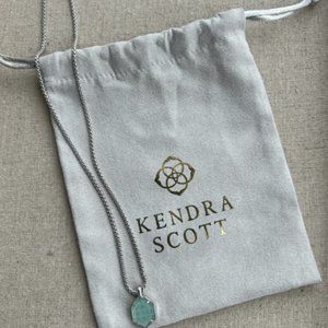 NEW Kendra Scott Teo Pendant Necklace with Chalcedony Stone
